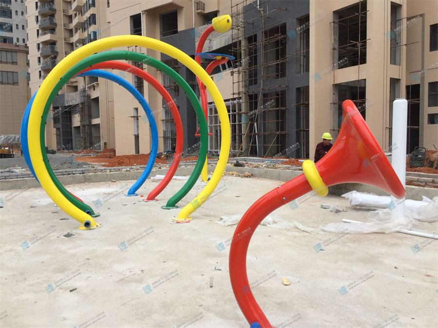 廣東湛江城市匯峰戶外水上樂園戲水設備定制案例