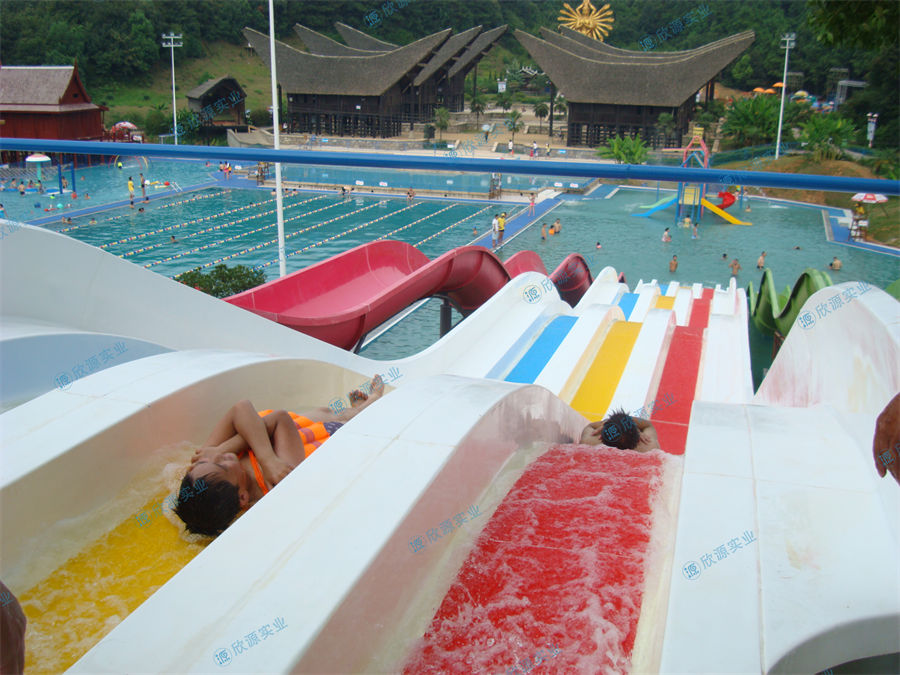 彩虹競速滑梯|大型水滑梯