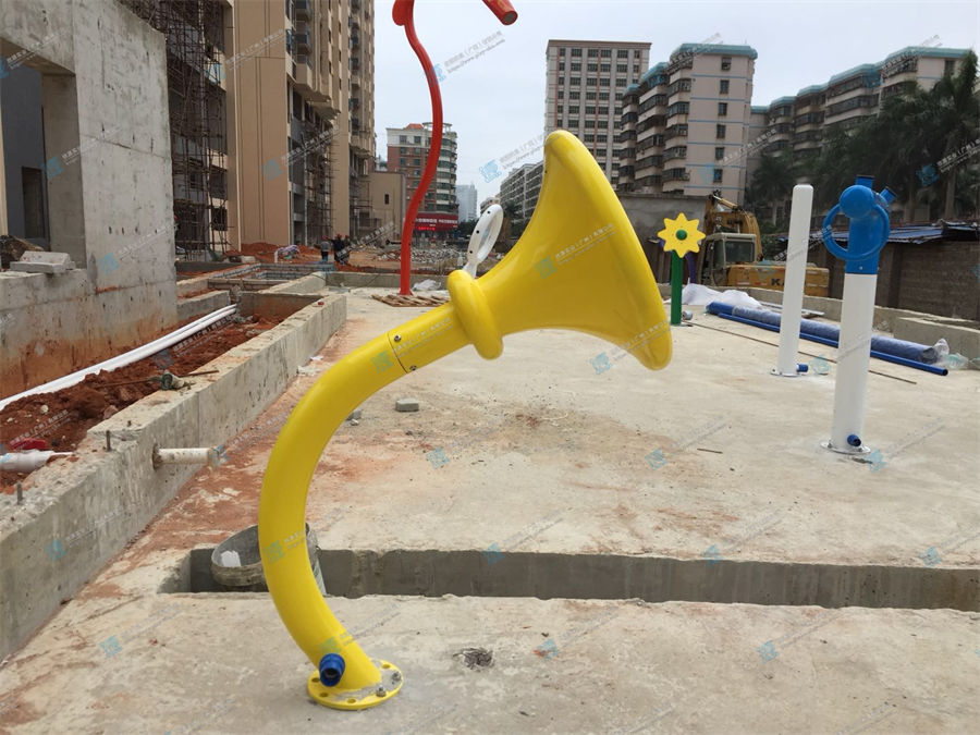 廣東湛江城市匯峰戶外水上樂園戲水設備定制案例